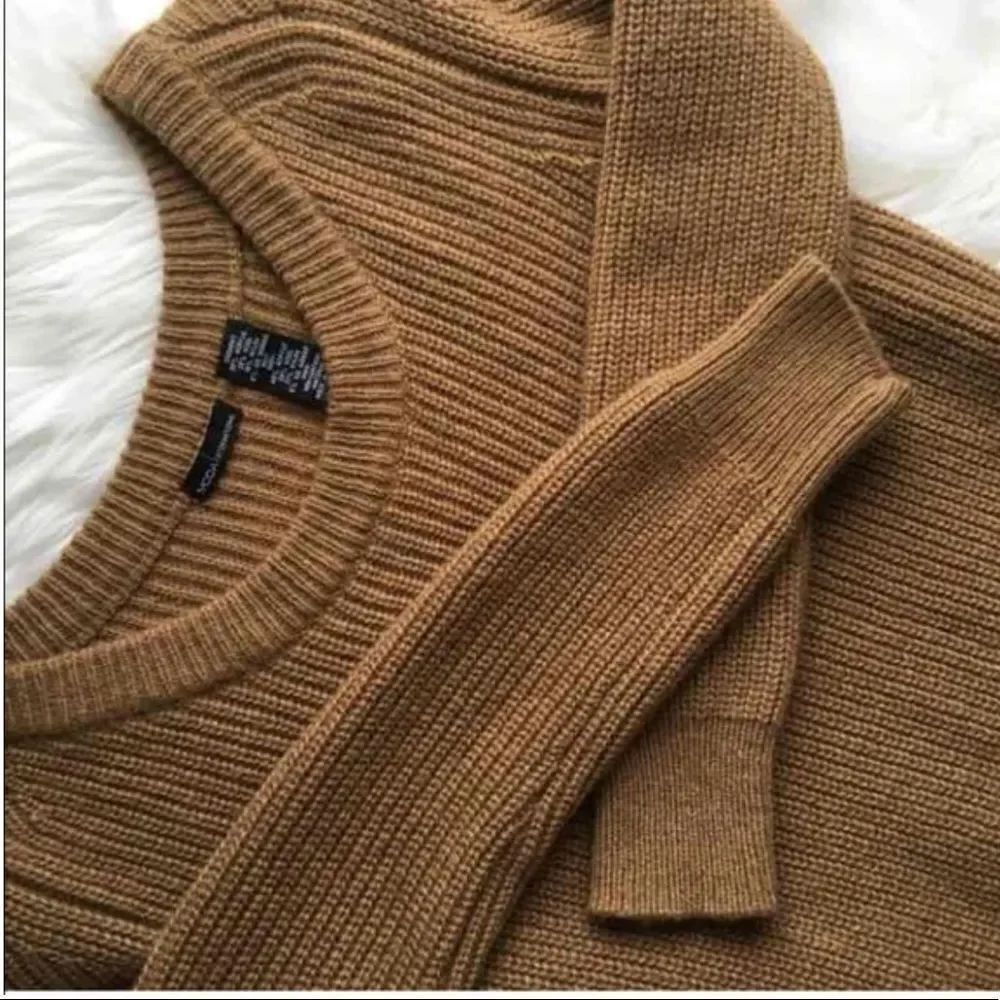✨ Moda International Sweater Dress✨ - Picture 4 of 6